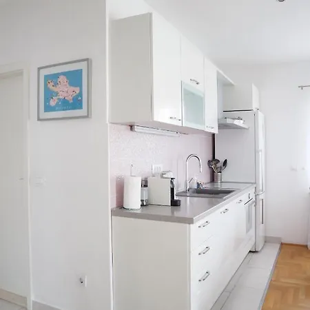 Apartments Keko Primosten Exterior photo