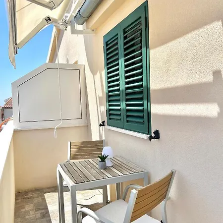 Apartments Keko Primosten Exterior photo