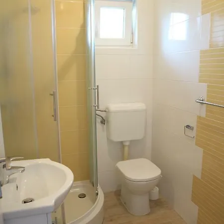 Apartments Keko Primosten Exterior photo