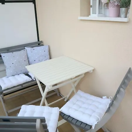 Apartments Keko Primosten Exterior photo
